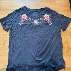 American Eagle Outfitters Women's dark blue floral Top